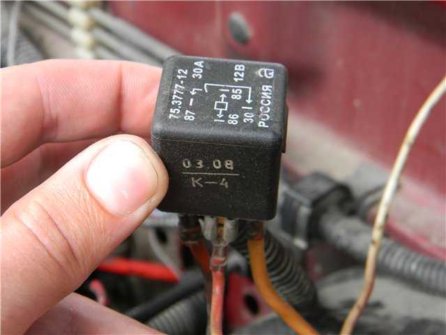 Почему генератор ваз-2110 не дает зарядку аккумулятору