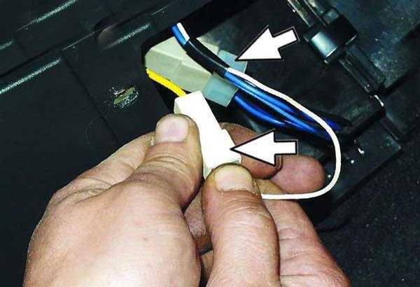 Электрические стеклоподъемники (ЭСП) это удобные устройства для управления боковыми стёклами авто, которые контролируются специальной кнопкой и дают возможность