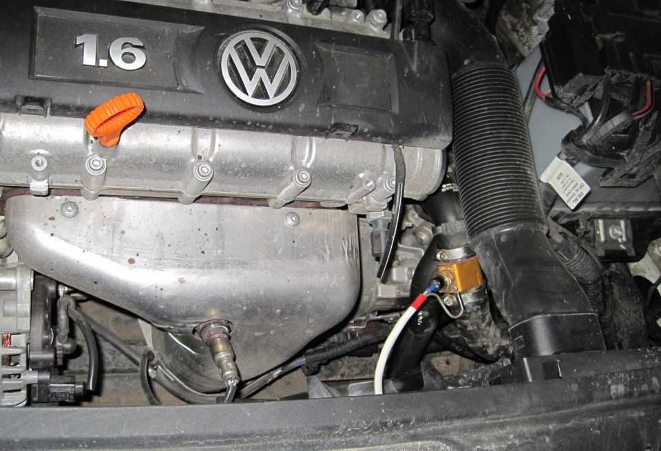 Датчик масла фольксваген поло. Датчик охлаждающей жидкости Фольксваген поло седан 1.6. Датчик температуры Volkswagen Polo 1.6. Датчик тож поло седан 1.6. Датчик температуры двигателя поло седан 1.6.